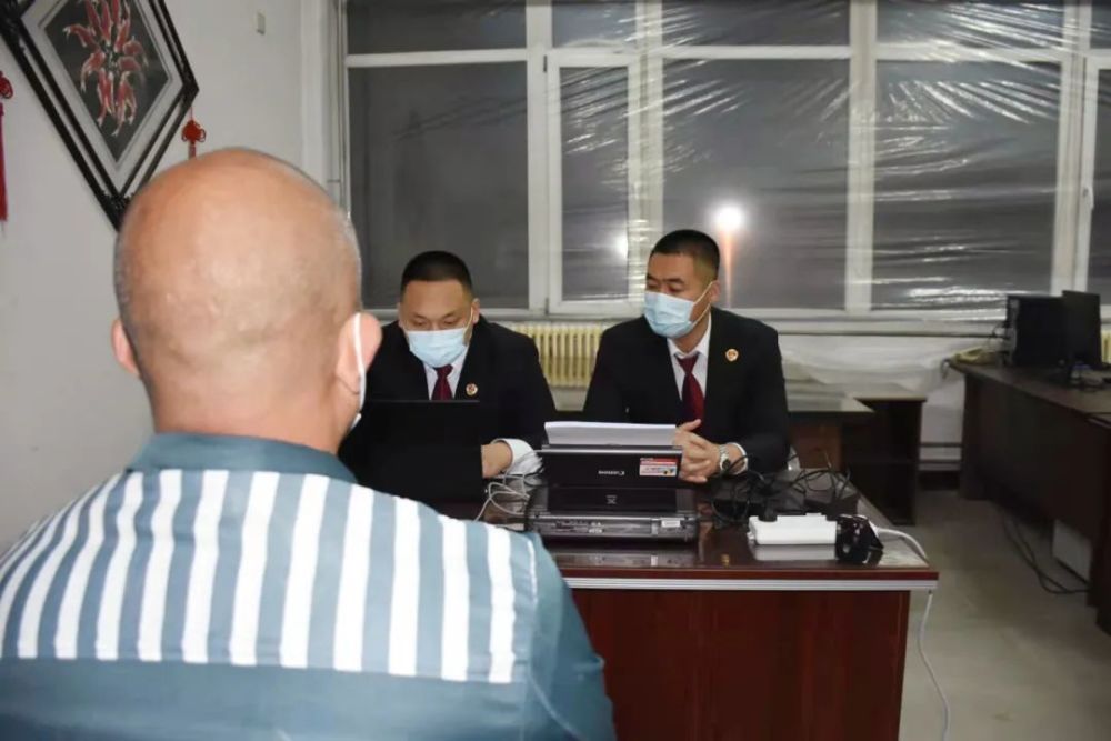 检察干警对瓦房店监狱开展巡回检察日前,以盘锦市城郊地区检察院