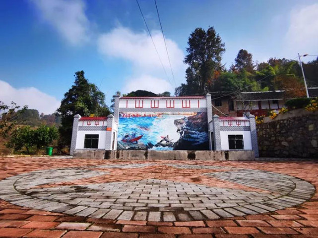 瓮安县天文镇就是红军长征经过的地方之一,在大塘村还保留着红军长征