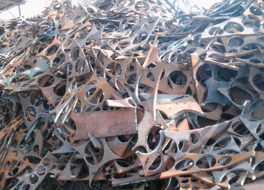 汽车废钢回收行业爆火,一年价格翻1.5倍