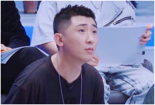 尚九熙参加追光吧难逃厄运注定是活着花絮里的男人心疼