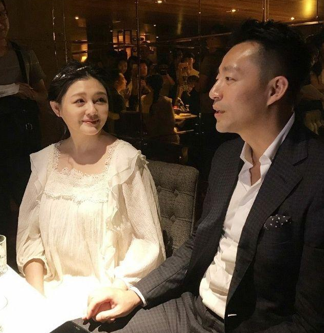 大s离婚后首次接受采访希望前夫汪小菲另寻女友俩孩子暂跟自己住
