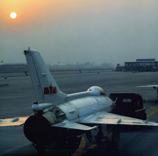 80年代曾有机会引进多款西方战机其中f14雄猫最为可惜