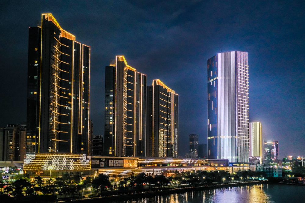 伴随着珠海环宇城购物中心的盛大开业,中海环宇商业再添一座商业标杆