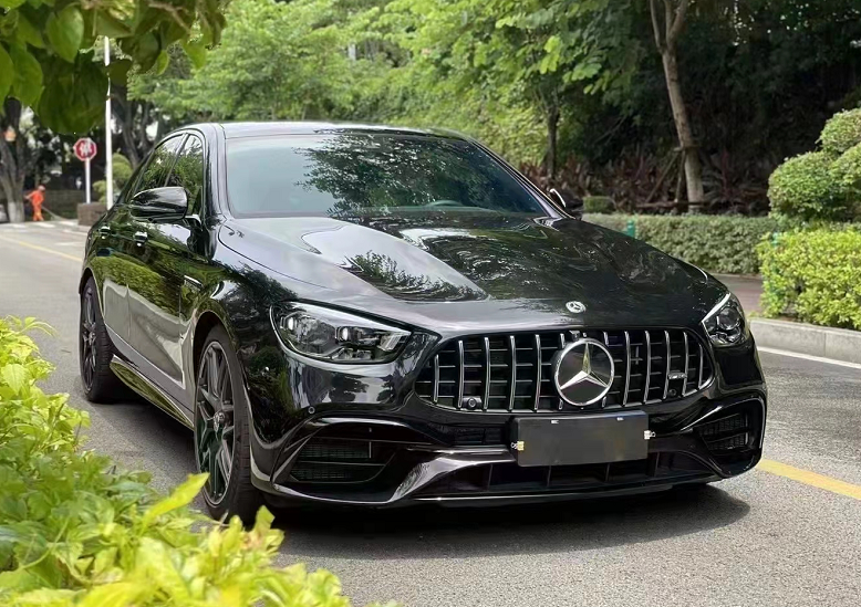 实拍另类奔驰黑武士原厂爆发612马力配空气悬架内饰妖娆