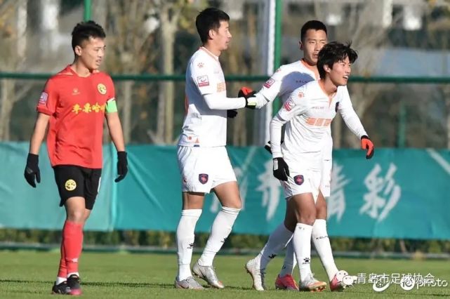 青岛海牛足球俱乐部夺得2021中乙联赛冠军