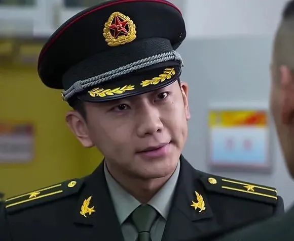 《前行者》陈亨礼圈粉,原来他竟是《绝密543》肖占武