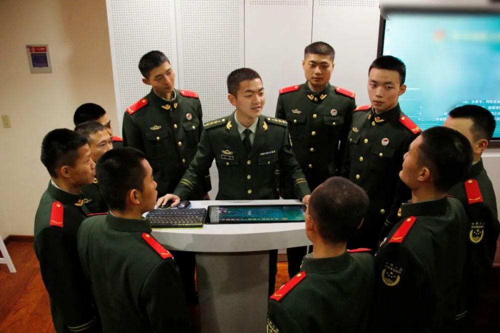 解放军报精准课堂直抵官兵心灵武警北京总队结合任务实际探索三微教育