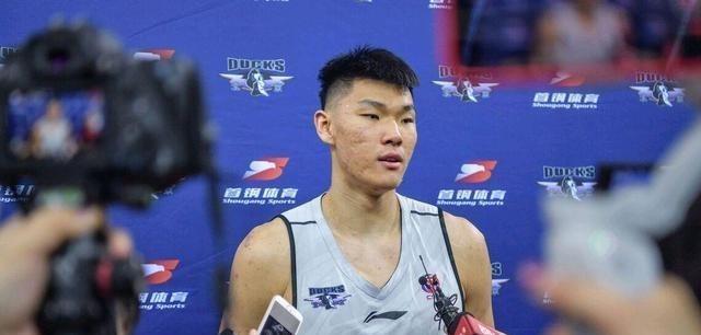 日本男篮 CBA动态：范子铭回广东遭嘲讽 山东球员抽烟喝酒 日本男篮自曝弱点