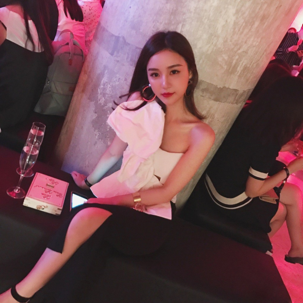 "钱夫人"雪梨的借财生财之道,和混乱的网红成名之路_腾讯新闻