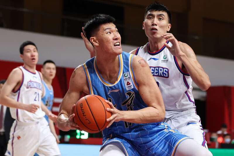 翟晓川 命中率仅27％！离开国家队两年后，昔日CBA最佳第六人成“神经刀”