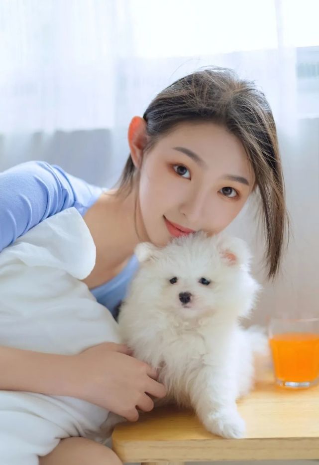 眉清目秀少女好看迷人