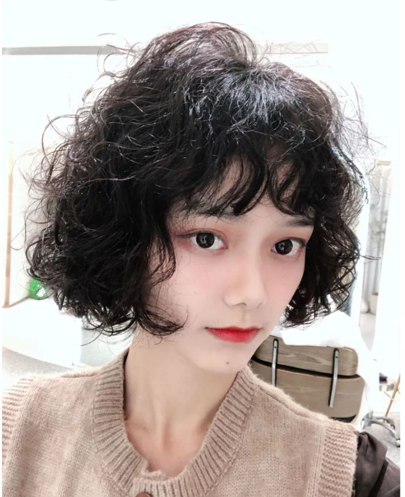 现在发型原来流行这样剪,全头卷波波头小豁牙刘海,款款都心动插图4