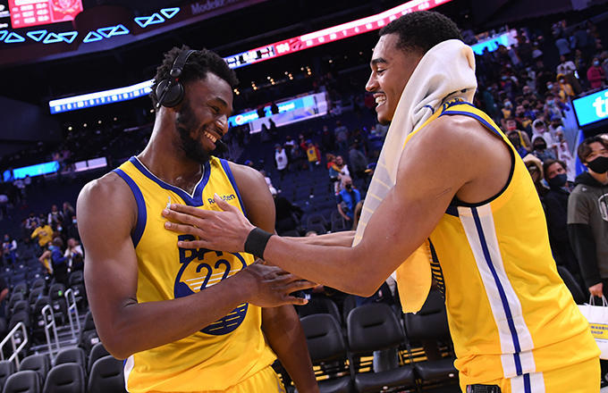 勇士 NBA实力榜第一，勇士再迎好消息，一人却扑朔迷离