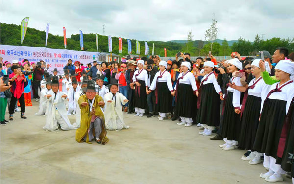 一颗匠心缔造酱香之美延边悟德酱酒有限公司董事长李东春与他的酱露酒