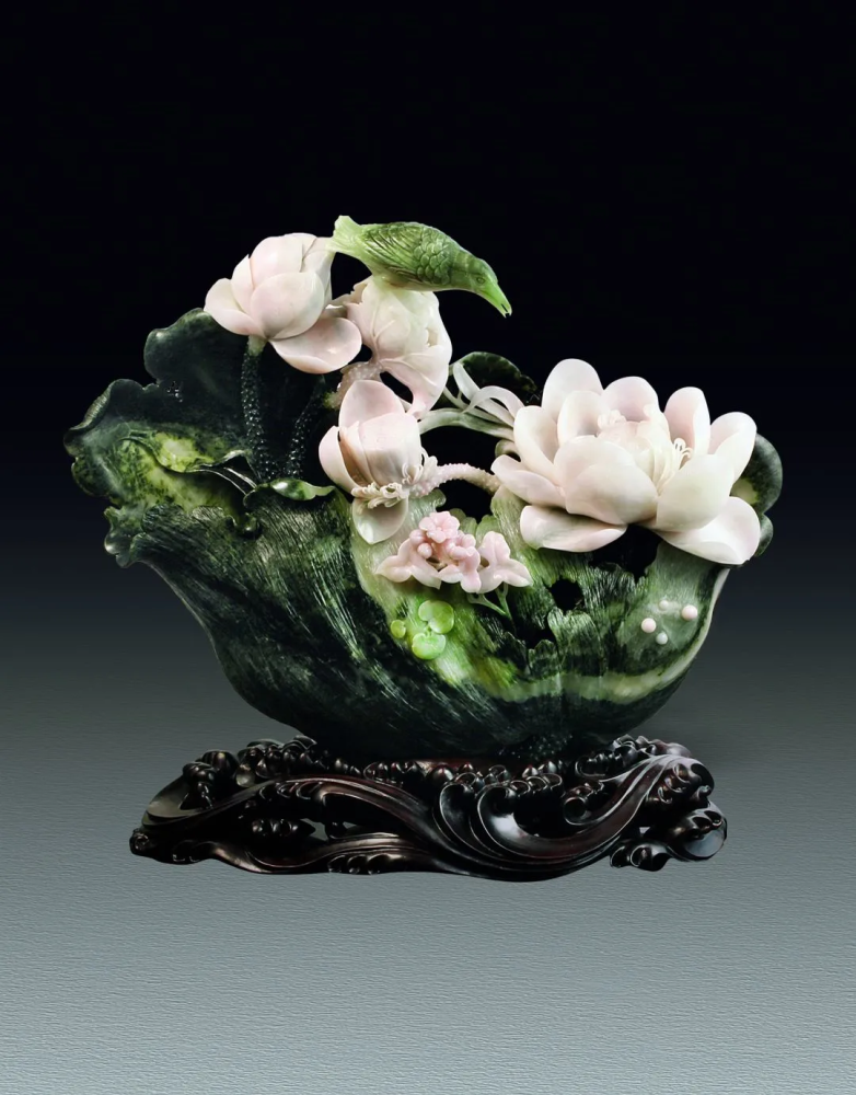 莲之出淤泥而不染濯清涟而不妖独山玉精品荷叶题材摆件欣赏