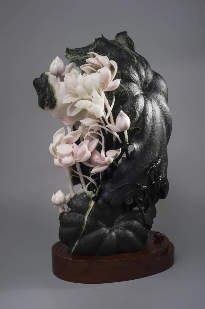 莲之出淤泥而不染濯清涟而不妖独山玉精品荷叶题材摆件欣赏