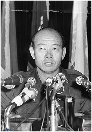 从军事政变成总统到下台入狱后特赦全斗焕的跌宕一生