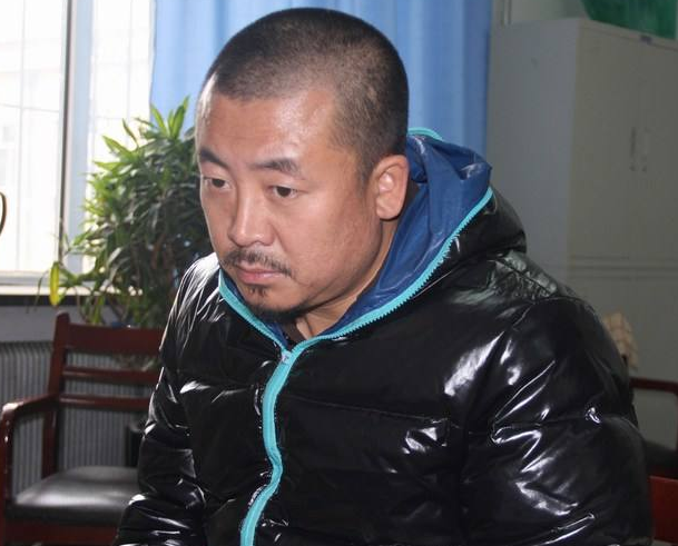 最牛逃犯吉世光,13年参演30部剧,走红后被警方认出