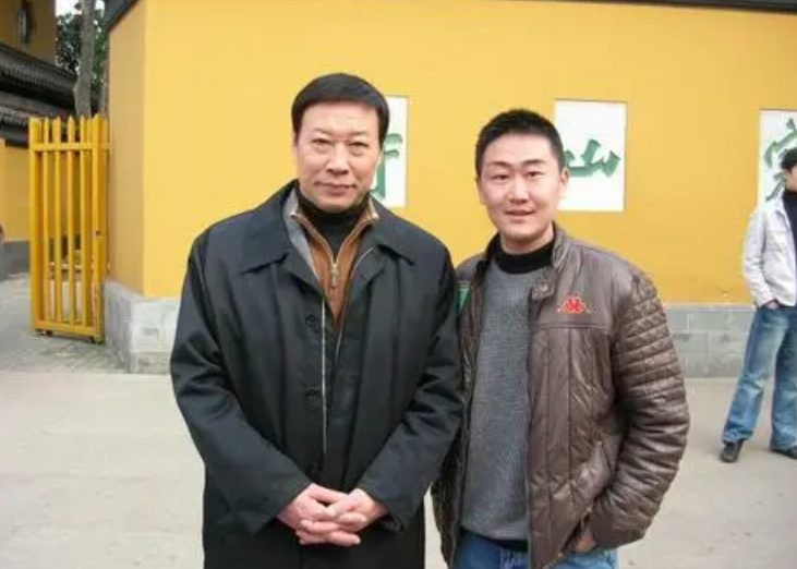 于是魏积安又马不停蹄地赶回了北京,2006年魏积安和郭冬临给大家带来