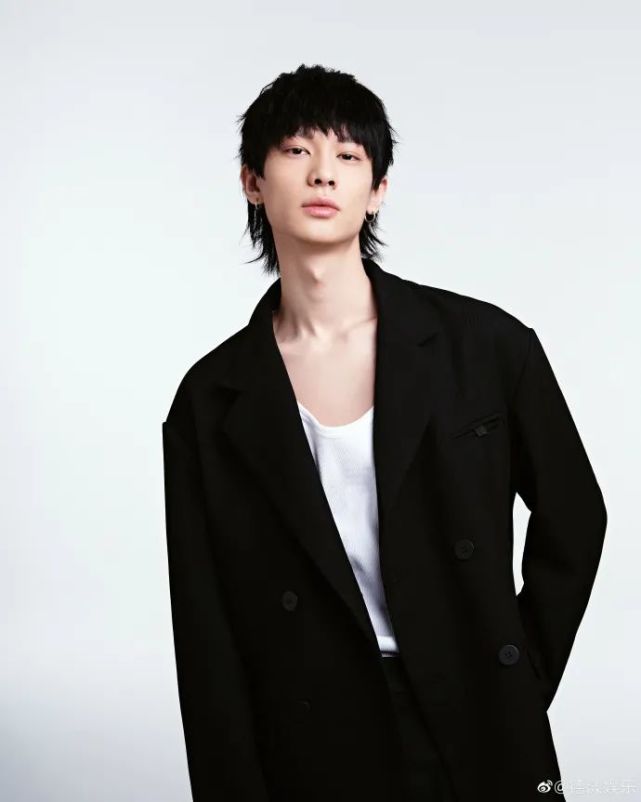 碰福利|送【梁森】签名照