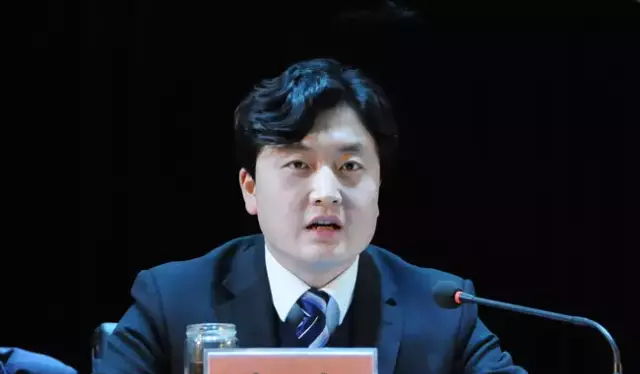 濮阳籍80后北大博士将任正厅级市州长