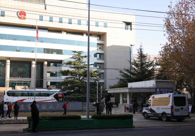 石家庄市检察院指控,高敬池和哥哥高华池(在逃)与中国农业发展银行