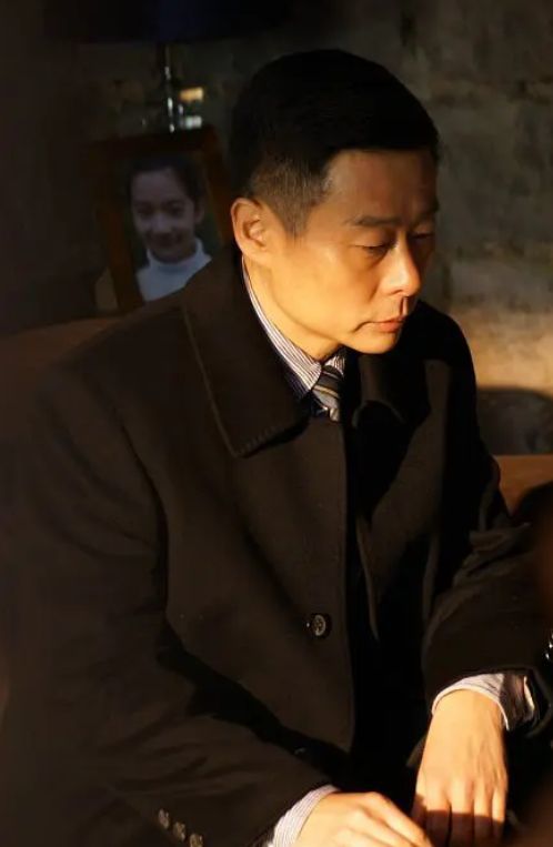 影视圈里的汉奸天花板霍青不用拿我当好演员