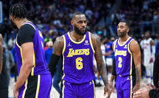 勒布朗詹姆斯 湖人VS国王比赛前瞻，詹姆斯超越科比，正式登顶NBA加时赛之王
