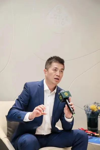 集团ceo冯擎峰冯总,以及路特斯科技cmo庆岩庆总专访