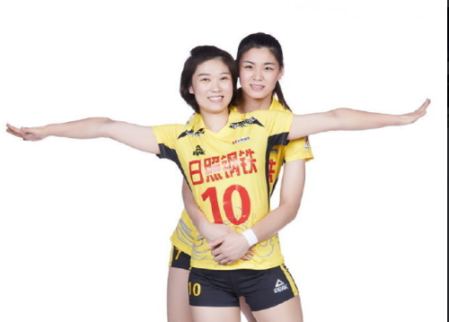 王梦洁被曝整形有了双眼皮显得更成熟前后对比稍有差异