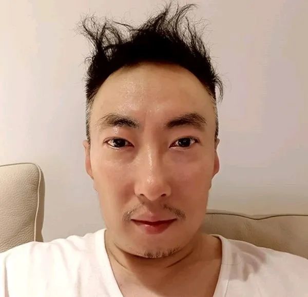 红杉树小贡开启隐藏评论防弹装自信电影