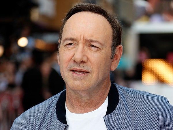 纸牌屋主角史派西需赔偿3100万美元赔偿受累于性侵指控