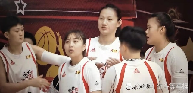 wcba常规赛:内蒙女篮对阵陕西女篮,谁是下一个杨力维?