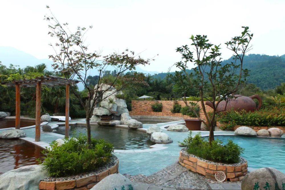 长安欧尚x5青春版玩转周公山温泉公园