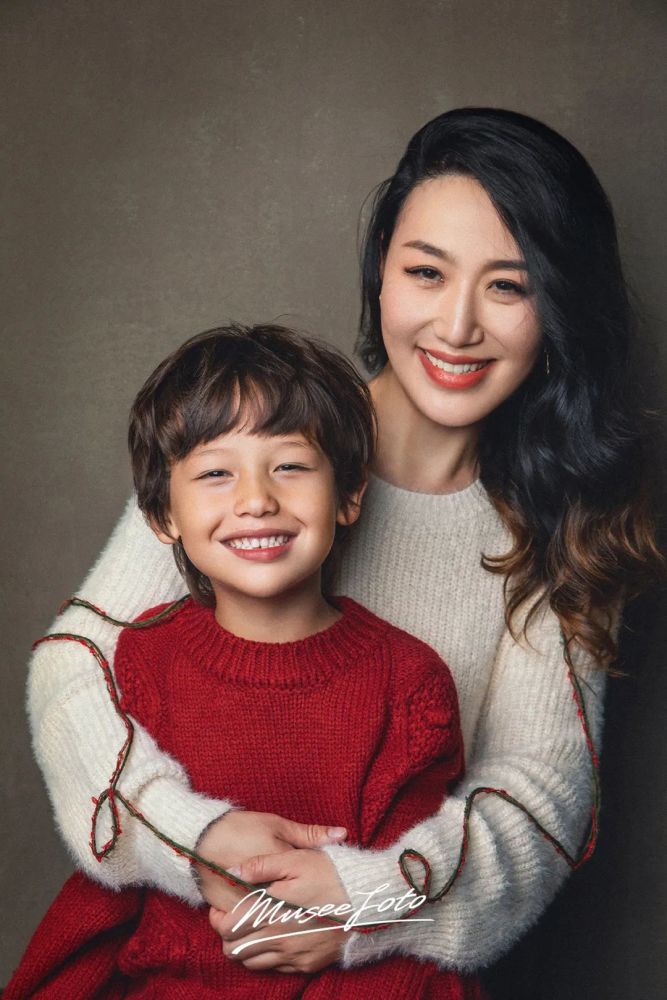 缪诗周年庆是时候拍张全家福来个年度总结了