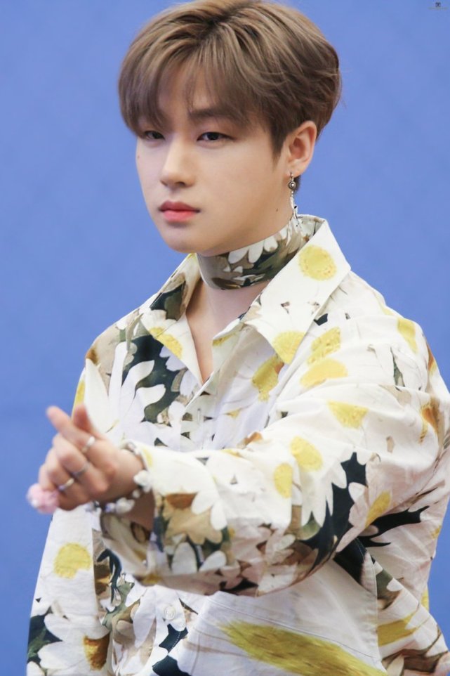 ikon成员金振焕将出演"onair"舞台,粉丝们十分期待