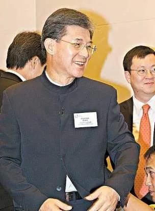 罗康瑞:抛妻弃子61岁娶朱玲玲,亲儿子拒绝继承百亿财产