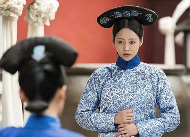 因为他们家族经常出一些人才,以科举入仕途的最为著名,瑞贵人的父亲叫