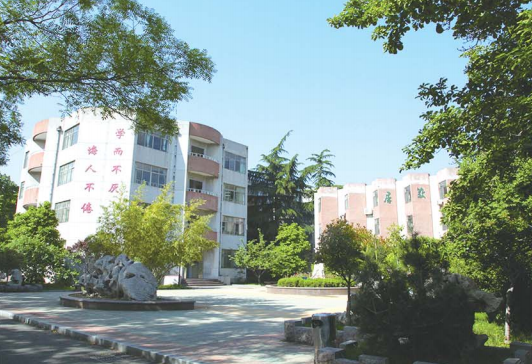 聚焦立德树人曲阜师范大学附属中小学育时代新人