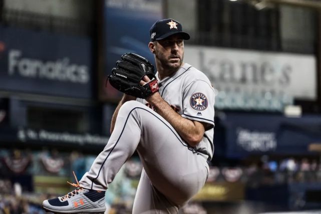 最强之人已在阵中,太空人续约维兰德!