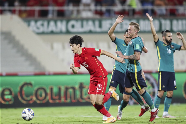 津门 国足首秀第6天，26岁国脚起飞！中超2大老牌球队追逐，1年前凄凉