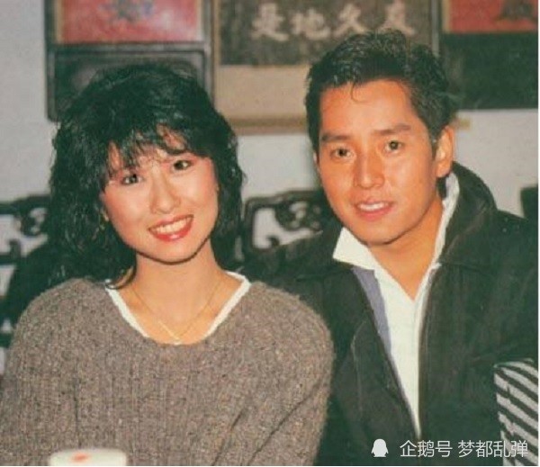 71岁谭咏麟被曝与23岁女粉丝睡觉与两个妻子现状仍然成谜