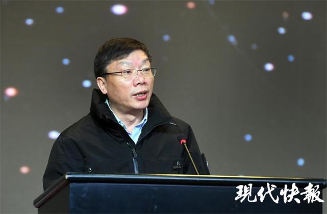 “南外星”闪耀宇宙星空！院士来揭幕，鼓励学生热爱科学_腾讯新闻