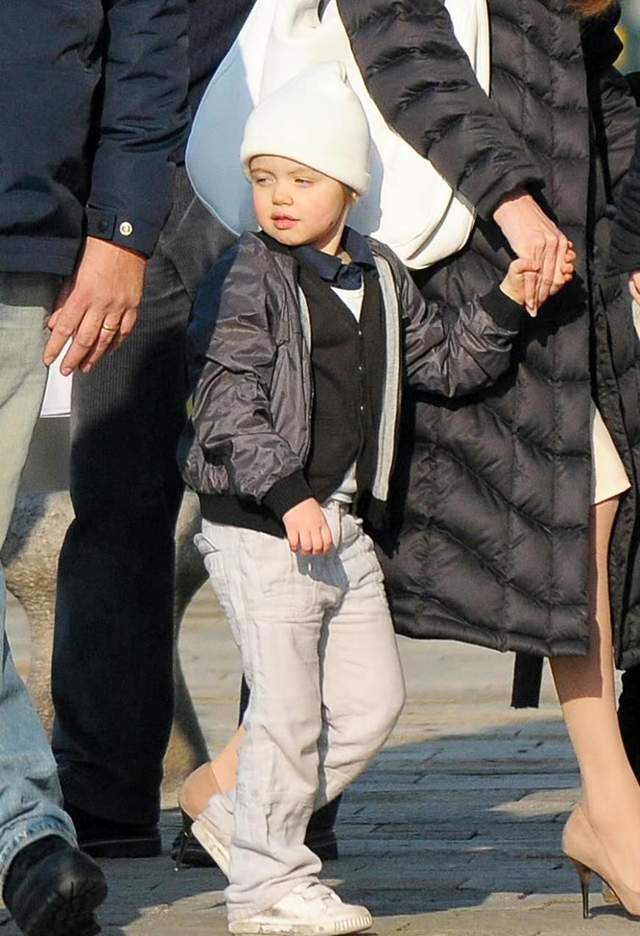 朱莉女儿美貌惊艳全网媒体近照仙美逼人假小子终于成功蜕变