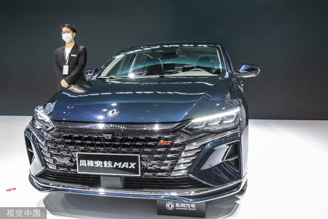 东风风神奕轩max一改老牌作风年轻运动化设计不免引人注意