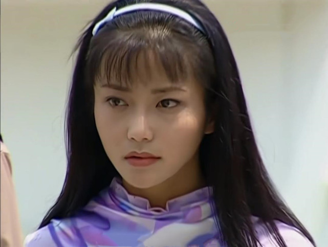 情深深雨蒙蒙方瑜盛世美颜集锦身上的格子衫引领了当下潮流