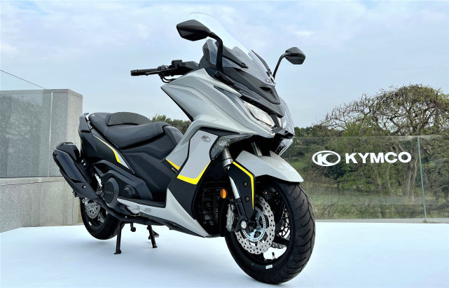 米兰车展丨光阳ak550发布更新 加入牵引力控制 弯道abs