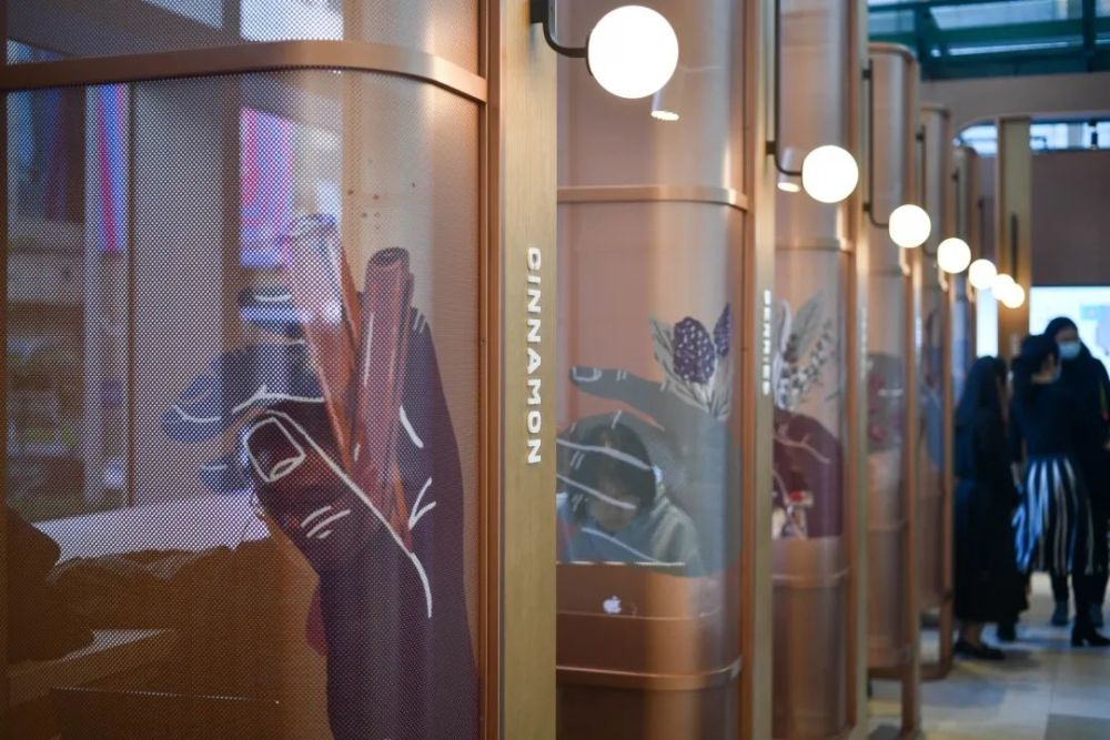 中国内地首家!星巴克"气氛组"专属店来上海啦,"顶配"版设计