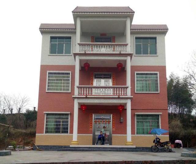 其实农村农民想要建设的房子并不复杂,主要抓住2点,最后哪怕真的多花
