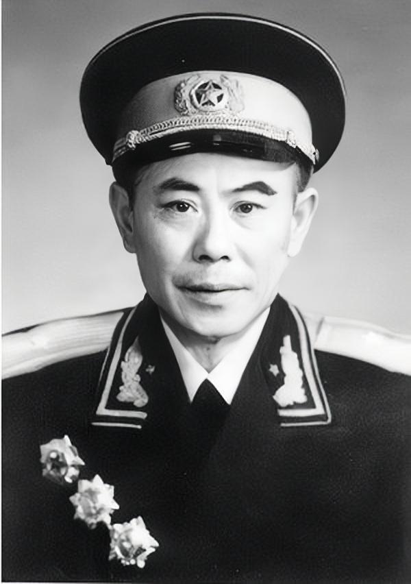 1980年童炎生去医院看病堂堂开国少将为何遭到众人嘲笑